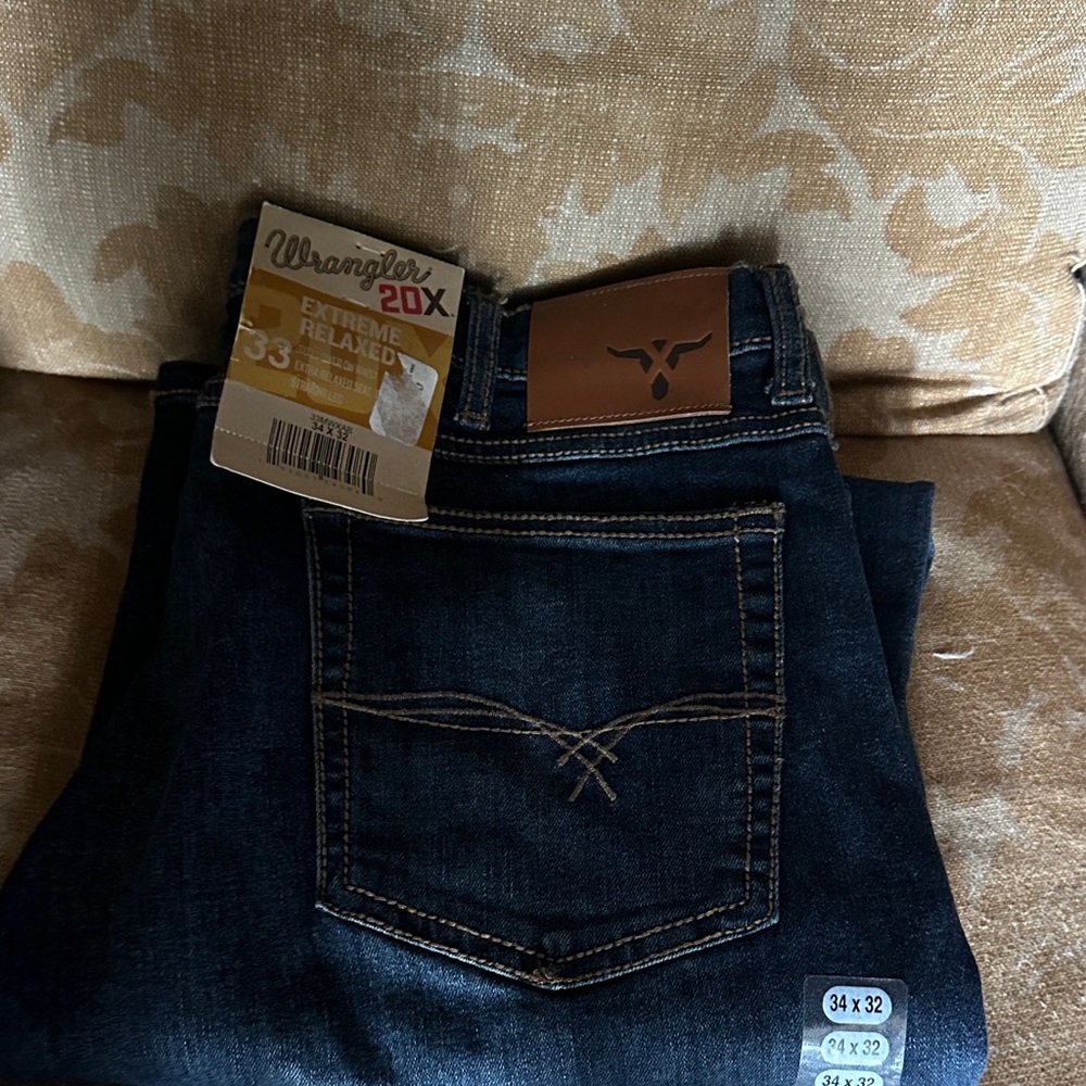 Wrangler Men's Deep Indigo Relaxed Jeans